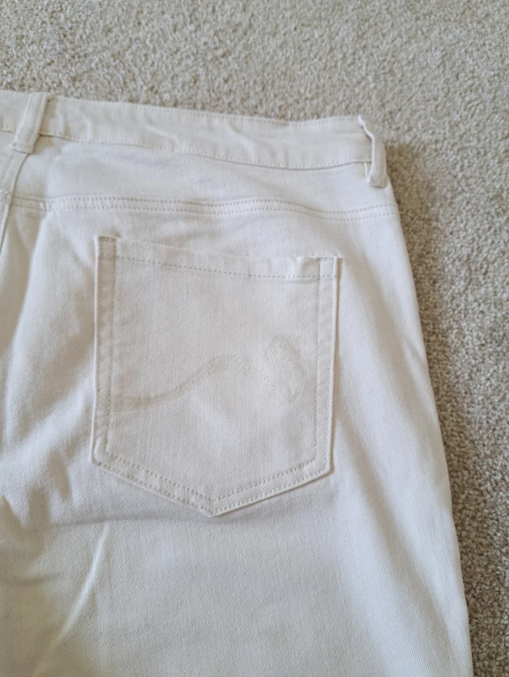 Santana Jeans Cropped Cream Denim Women's Size 16 Capri Stretch Pants - Picture 9 of 12